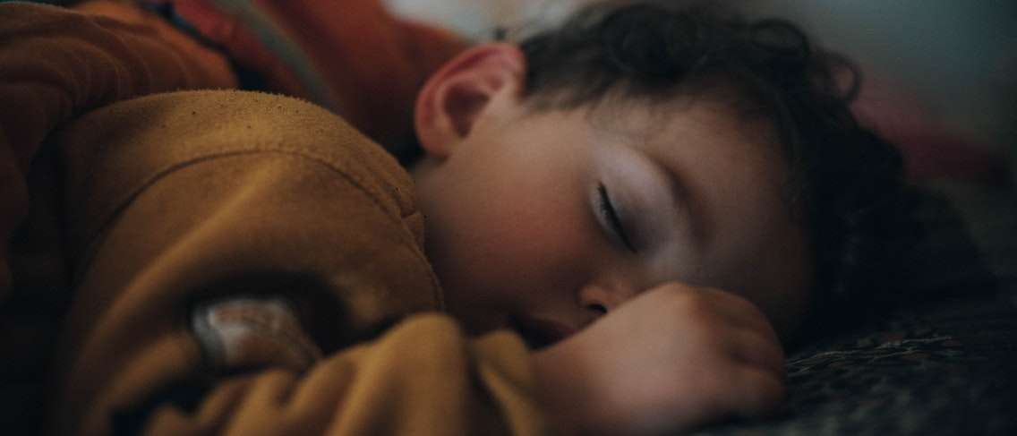 Kenapa Kita Tidak Boleh Melarang Si Kecil untuk Tidur Siang?