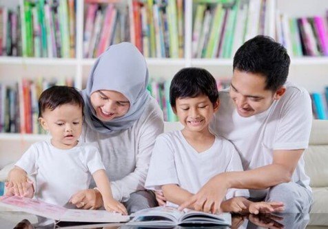 Haruskah Melibatkan Orang Lain dalam Mendidik Anak?